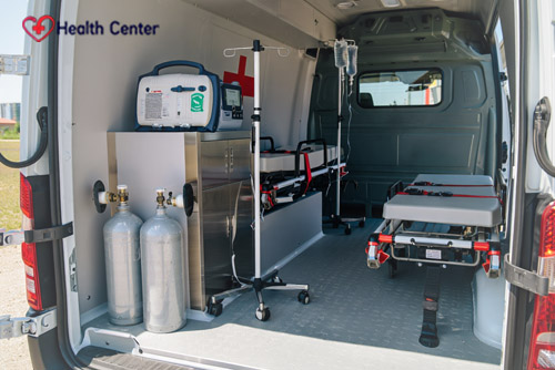 Зачем необходима платная перевозка больных<